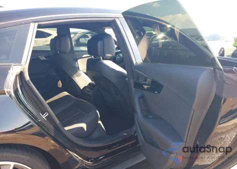 2019 Audi A5 45 Premium z USA, uszkodzony, nr VIN WAUENCF5XKA075441